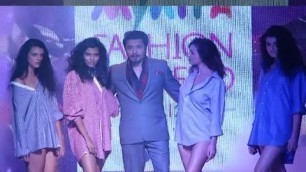 'Ali Zafar walks ramp with Semi-Nude Models'