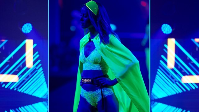 'CHANGE Lingerie Grand Fashion Show 2019 - Neon'