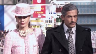 'Chanel   Fall Winter 2014 2015 Full Fashion Show   Exclusive Video 1'